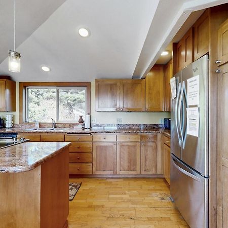 Seadrifter Oceanfront Beach House Seal Rock エクステリア 写真