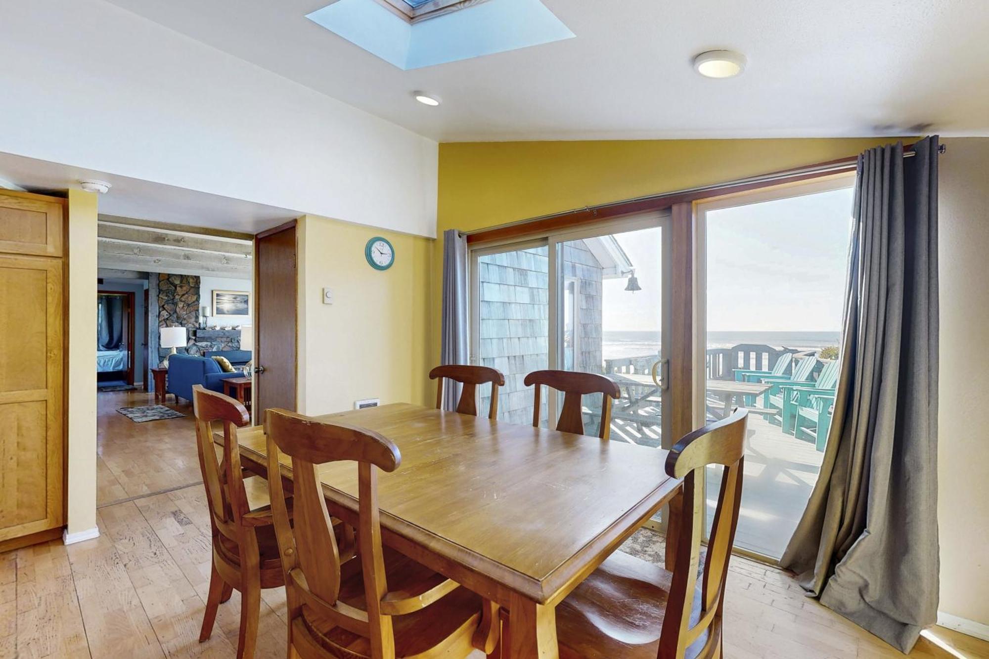 Seadrifter Oceanfront Beach House Seal Rock エクステリア 写真