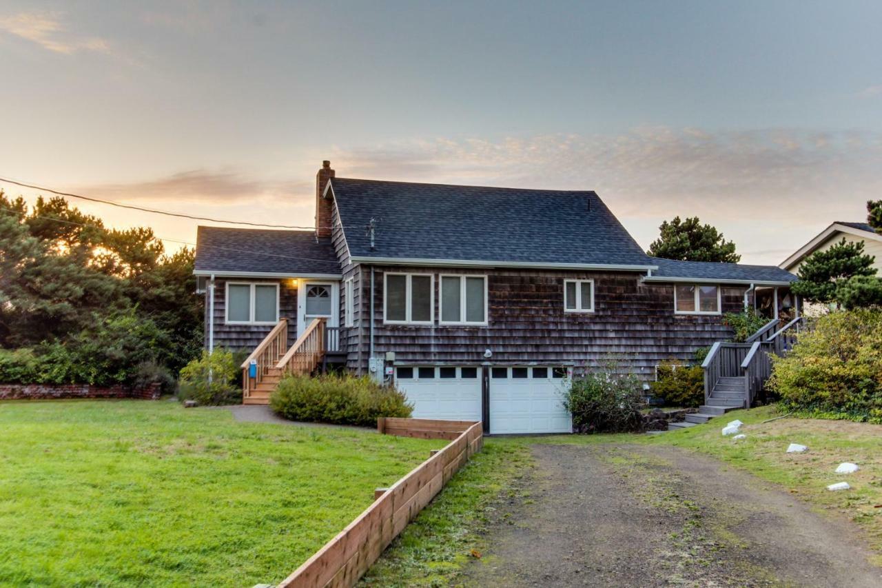 Seadrifter Oceanfront Beach House Seal Rock エクステリア 写真