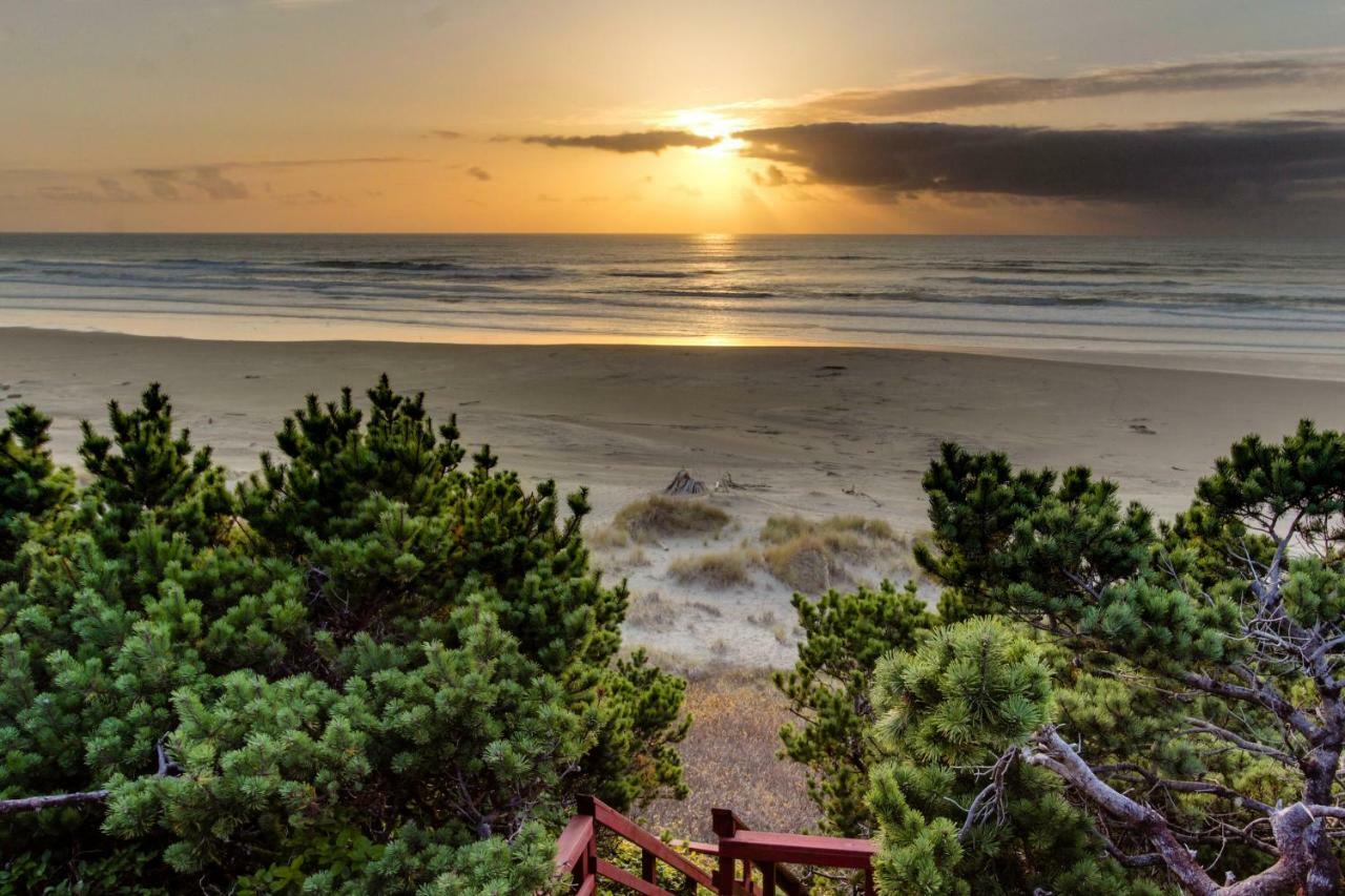Seadrifter Oceanfront Beach House Seal Rock エクステリア 写真